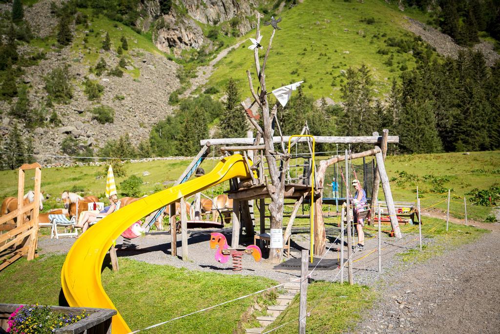 Отель Almhof-Reithof Pitztal Санкт-Леонхард-им-Пицталь Экстерьер фото